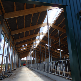 Holzbau in der Viehaltung Treuener Spezialmontagen